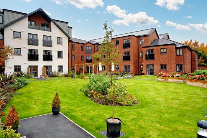 1 Bedroom Apartment For Sale In Balshaw Court Burlington Gardens Leyland, PR25