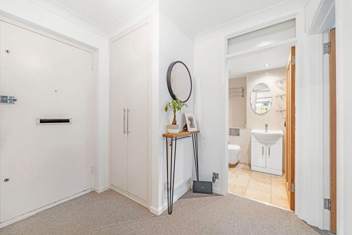 1 Bedroom Flat To Rent In Shortlands Grove, Barton Court, BR2