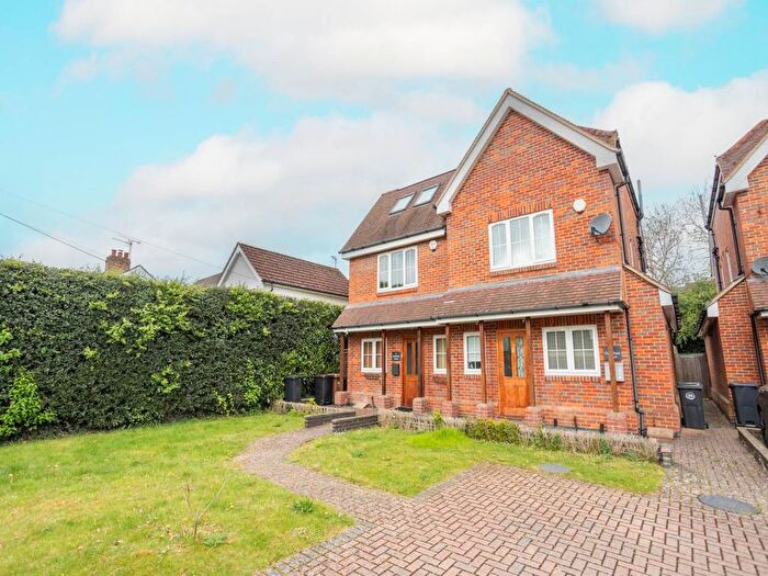 3 Bedroom Property To Rent In Graffham Court, Thorndown Lane, Windlesham, GU20