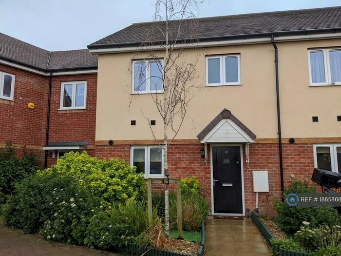 3 Bedroom Terraced House To Rent In Stilwell Close, Orpington, BR5