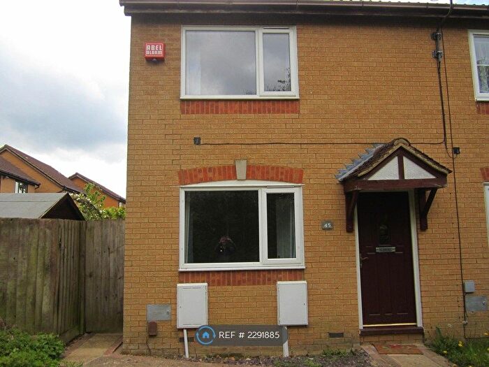 2 Bedroom End Of Terrace House To Rent In Bantock Close, Milton Keynes, MK7