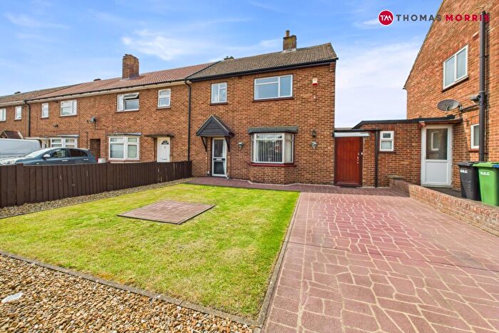 3 Bedroom End Of Terrace House For Sale In Huntingdon Street, St. Neots, Cambridgeshire, PE19