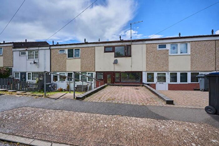 3 Bedroom Terraced House For Sale In Cofton Grove, Birmingham, B31