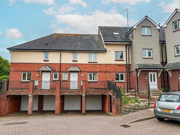 2 Bedroom Flat For Sale In Holzwickede Court, Weymouth, DT3