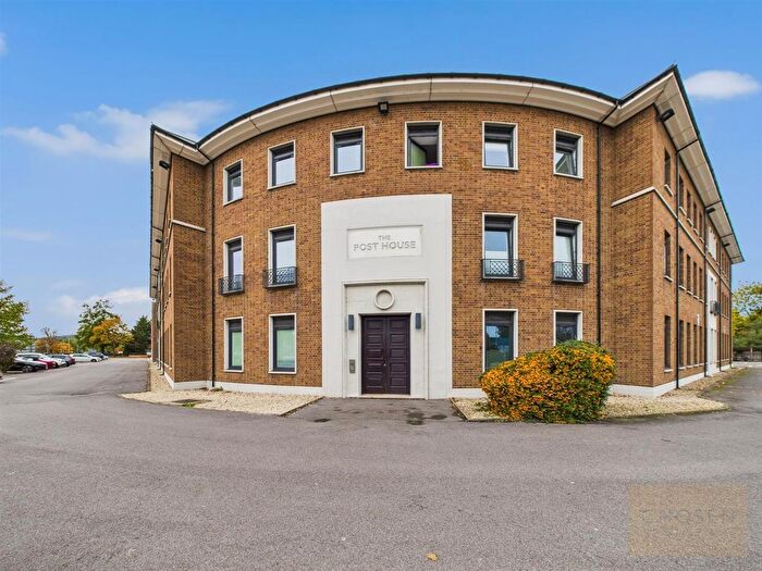 1 Bedroom Flat For Sale In Eastern Avenue, Gloucester, GL4
