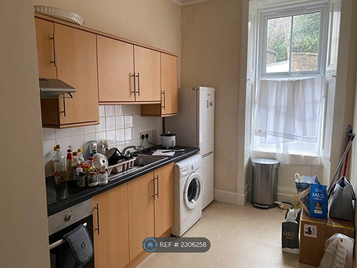 1 Bedroom Flat To Rent In Dudhope Street, Dundee, DD1