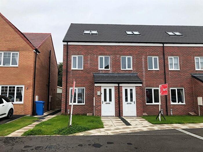 3 Bedroom End Terrace House To Rent In Etal Drive, Amble, Northumberland, NE65