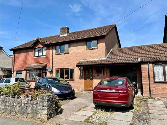 3 Bedroom Semi-Detached House For Sale In Newport Road, Caldicot, NP26