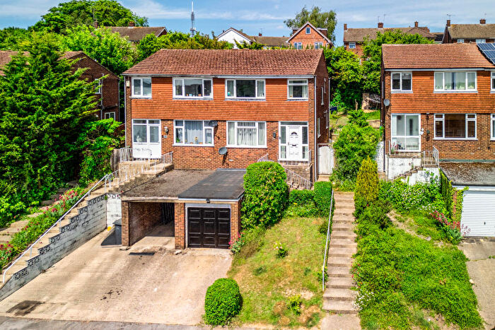 3 Bedroom Semi-Detached House For Sale In Kelvin Close, High Wycombe, HP13