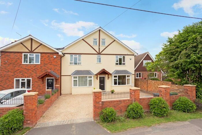 5 Bedroom Flat To Rent In Wycombe Road, Marlow, SL7