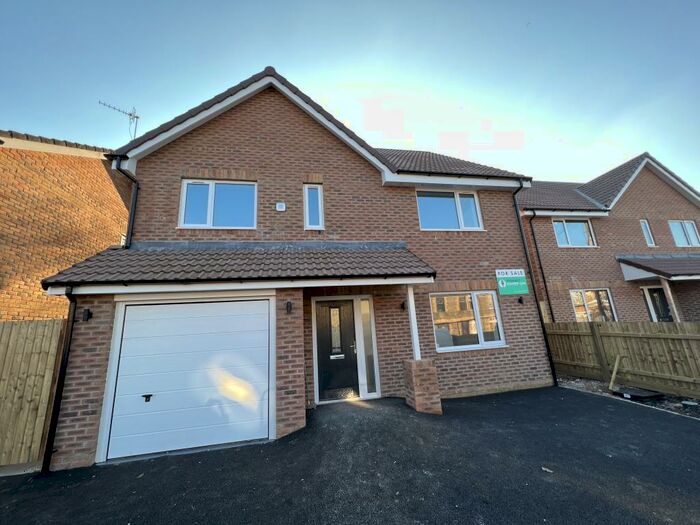 5 Bedroom Detached House To Rent In Pandy Road, CF83