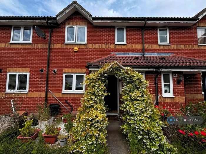 3 Bedroom Terraced House To Rent In Carriage Mews, Ilford, IG1