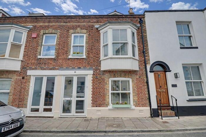 4 Bedroom Terraced House For Sale In Somerset Road, Southsea, PO5