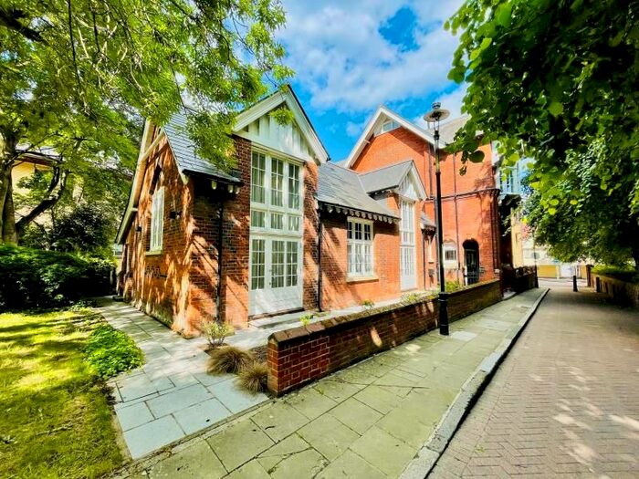 1 Bedroom Flat To Rent In Cathedral Court, Church Street, Chelmsford, CM1