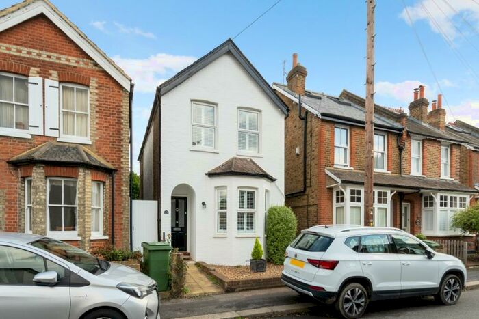 2 Bedroom Detached House To Rent In Weston Road, Thames Ditton, KT7