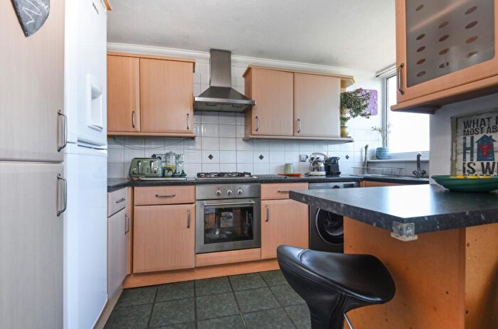 2 Bedroom Flat To Rent In Master Gunner Place, Woolwich, SE18