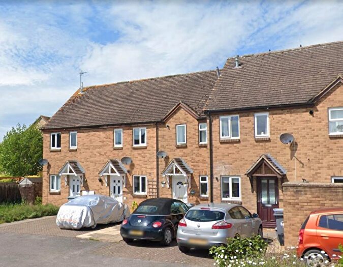 2 Bedroom Terraced House To Rent In Manor Road, Witney, OX28