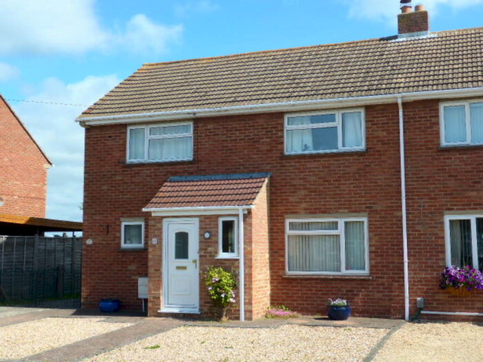 3 Bedroom Semi-Detached House To Rent In North Drive, Grove, OX12
