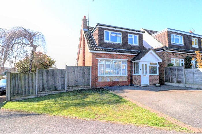 3 Bedroom Detached House For Sale In Inkerman Drive, Hazlemere, Buckinghamshire, HP15
