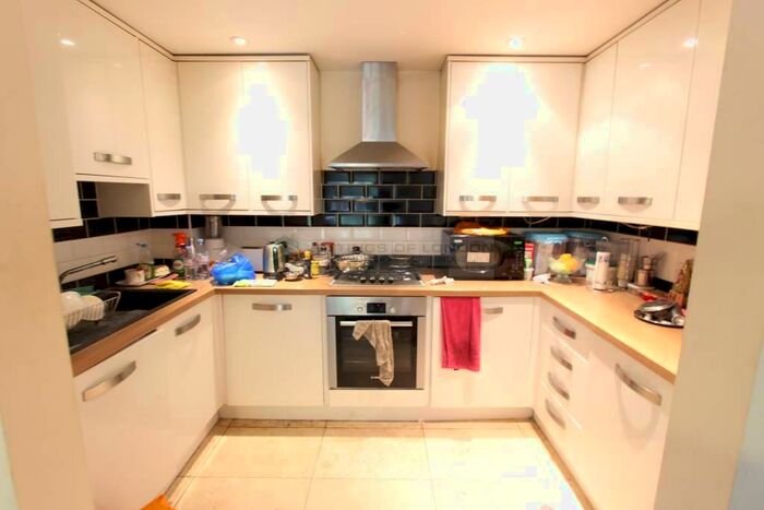 2 Bedroom Flat To Rent In Westfield Lane, Harrow, HA3
