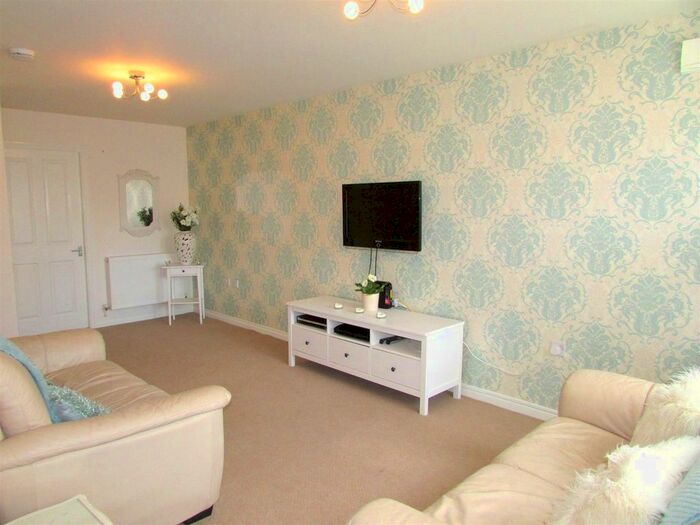 Detached House To Rent In Elder Road, Grimsby, DN34