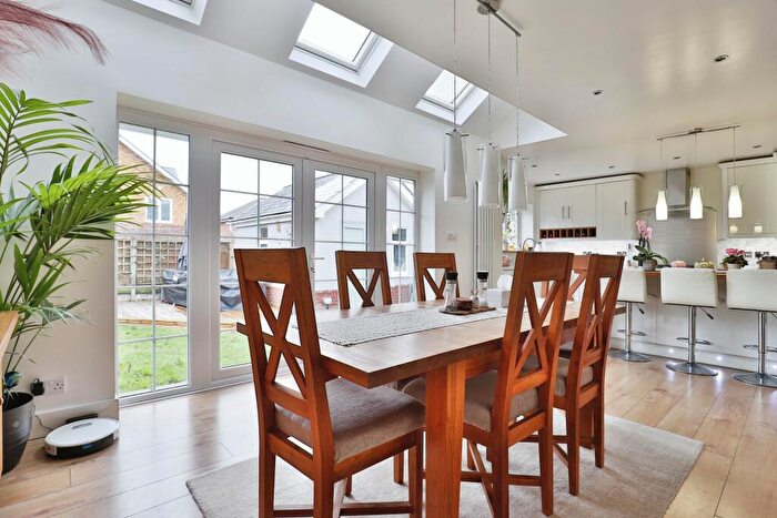 4 Bedroom Detached House For Sale In Glencoe Road, Poole, BH12