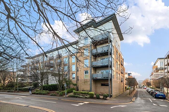2 Bedroom Flat To Rent In Westmount Apartments, Watford, WD18
