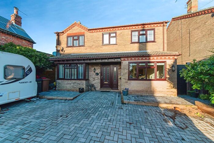 5 Bedroom Detached House For Sale In North Fen Road, Helpringham, Sleaford, NG34