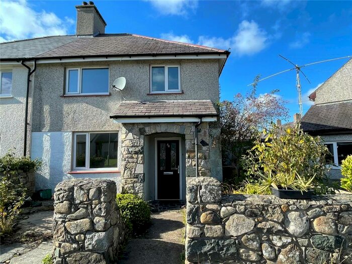 3 Bedroom Semi-Detached House For Sale In Bro Infryn, Glasinfryn, Bangor, Gwynedd, LL57