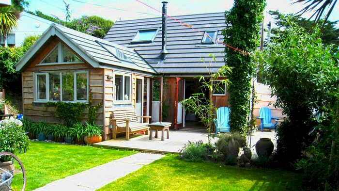 1 Bedroom Detached House To Rent In Tregoyne, Porthtowan, Truro, TR4