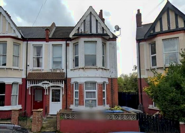 2 Bedroom Flat To Rent In Palermo Road, Willesden Junction, London, NW10