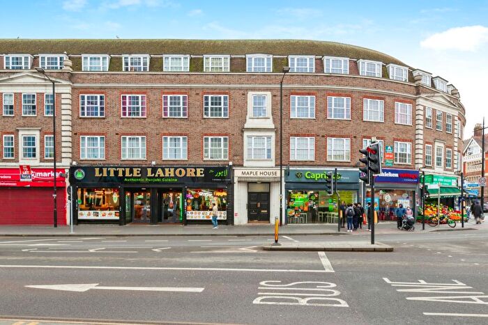 1 Bedroom Flat For Sale In High Street, Slough, SL1