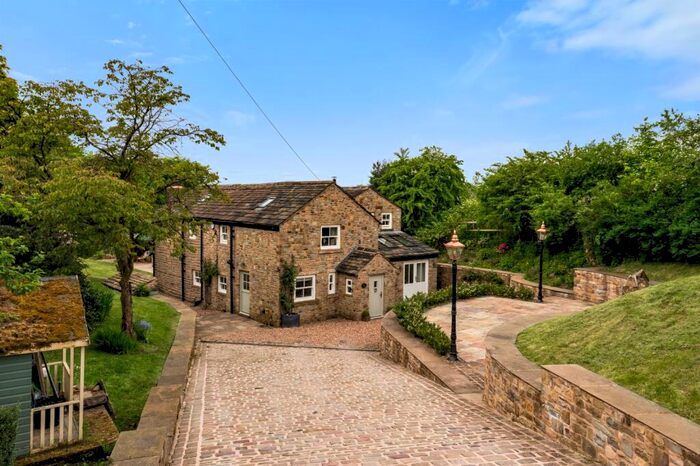 4 Bedroom Detached House For Sale In Chapels Lane, Tockholes, Darwen, Lancashire, BB3