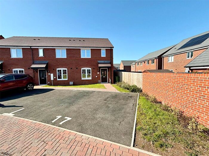3 Bedroom Semi Detached House For Sale In Stonecrop Crescent, Stourport-on-Severn, Worcestershire, DY13