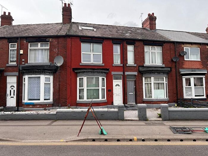 4 Bedroom Terraced House For Sale In Owlerton Green, Sheffield, S6