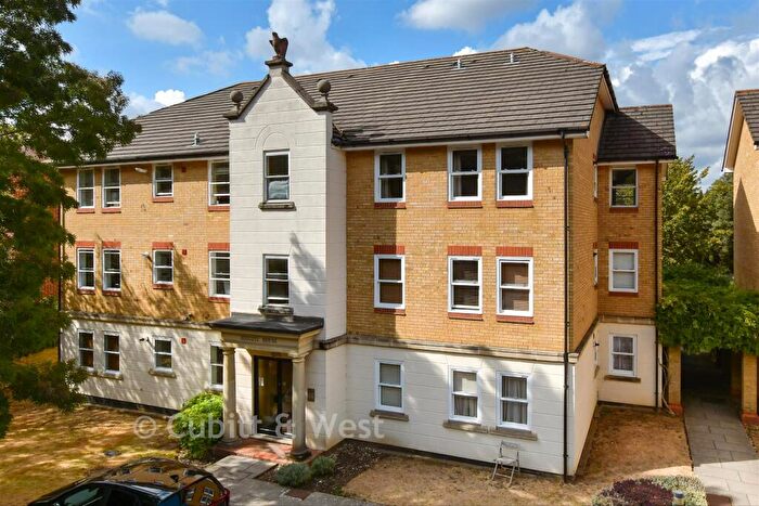 1 Bedroom Apartment For Sale In Devonshire Avenue, Sutton, Surrey, SM2