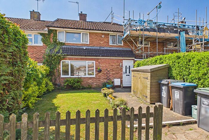 3 Bedroom Terraced House For Sale In Cherry Orchard, Hemel Hempstead, HP1