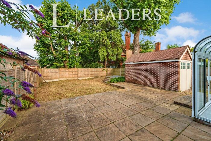 2 Bedroom Detached House To Rent In Sea Lane, Rustington, BN16