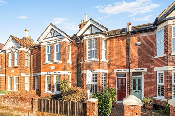 3 Bedroom Terraced House For Sale In Charlton Road, Shirley, Southampton, Hampshire, SO15
