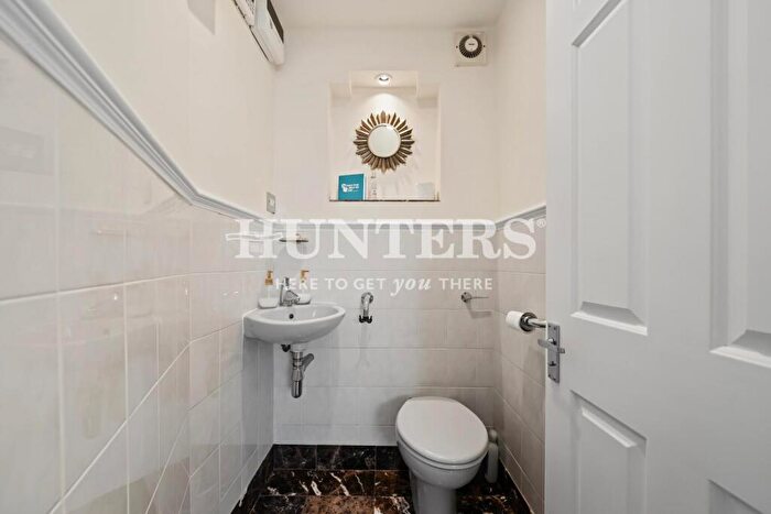 1 Bedroom Flat For Sale In Finchley Road, London, NW3