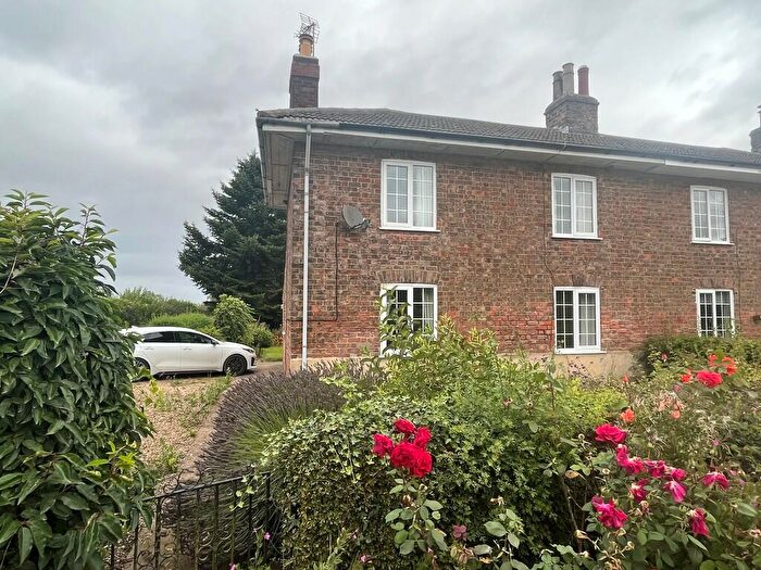 3 Bedroom Semi-Detached House For Sale In Gedney Dawsmere, Spalding, Lincolnshire, PE12