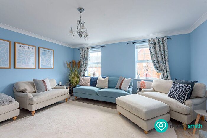 3 Bedroom End Of Terrace House For Sale In Middle Meadow, Shireoaks, Worksop, S81