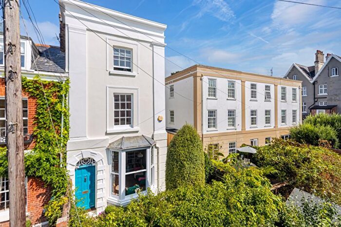 3 Bedroom End Of Terrace House For Sale In Russell Terrace, Exeter, EX4