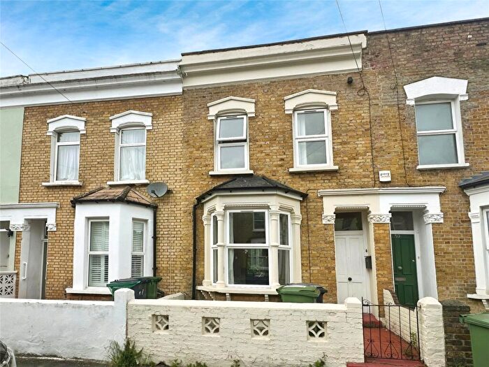 4 Bedroom House To Rent In Elverson Road, London, SE8