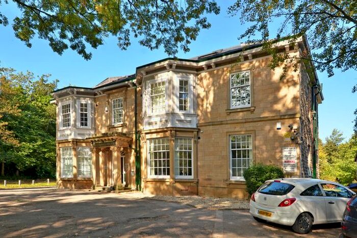 4 Bedroom Flat To Rent In Broomhall Road, Sheffield S10