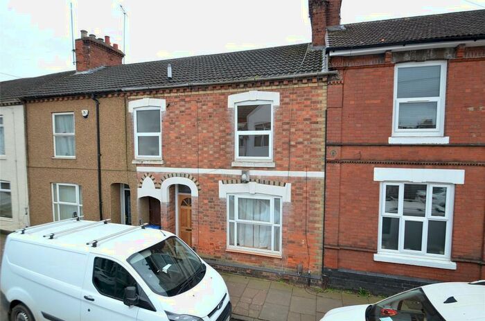 3 Bedroom Terraced House To Rent In Regent Street, Kettering, NN16