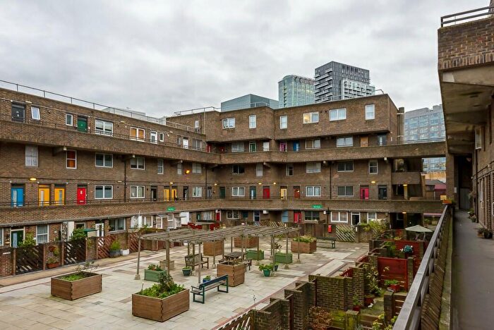 2 Bedroom Apartment To Rent In Shire House, Lamb's Passage, EC1Y