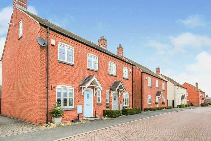 3 Bedroom Semi-Detached House To Rent In Dovecot Close, Congerstone, Nuneaton, Warwickshire, CV13
