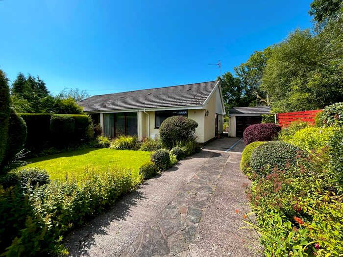 2 Bedroom Semi-Detached Bungalow For Sale In Woodland Park, Penderyn, Aberdare, Mid Glamorgan, CF44