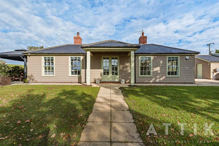 3 Bedroom Detached Bungalow For Sale In Southwold Road, Bulcamp, Halesworth, IP19